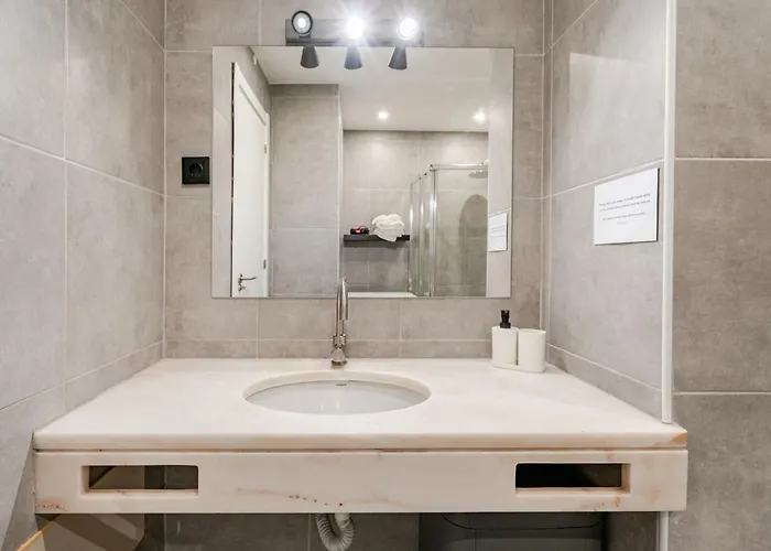 Moonlit Tide By Seareen *